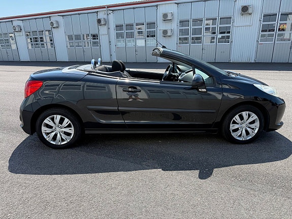 Peugeot 207 CC 4 of 9