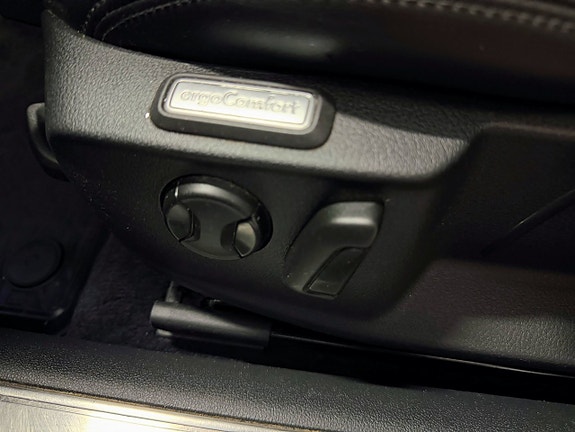 Volkswagen Passat 15 of 19