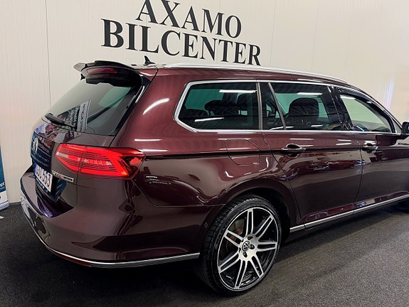 Volkswagen Passat 7 of 19