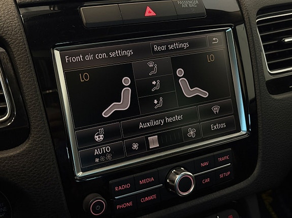 Volkswagen Touareg 18 of 27
