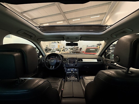 Volkswagen Touareg 23 of 27
