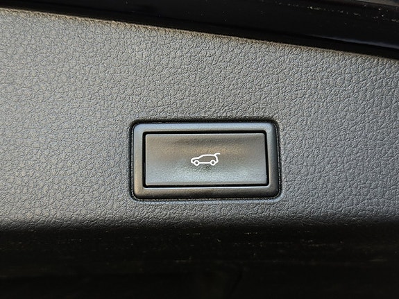 Volkswagen Touareg 7 of 27