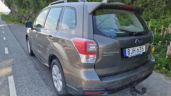 Subaru Forester 2 of 5
