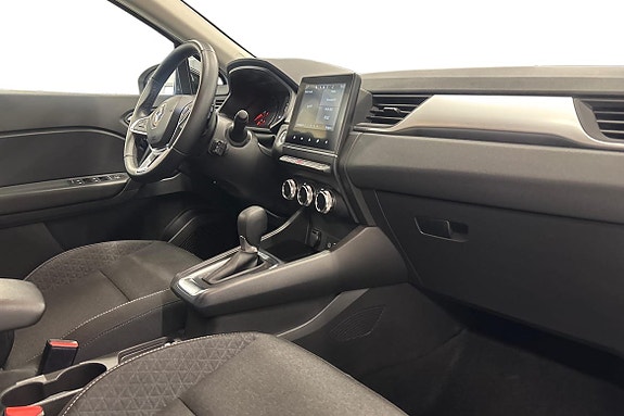 Renault Captur 8 of 18