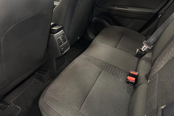 Renault Captur 12 of 18