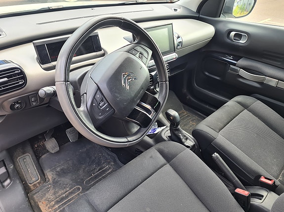 Citroen C4 Cactus 2 of 4