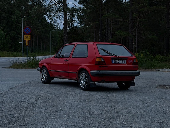 Volkswagen Golf II 2 of 5