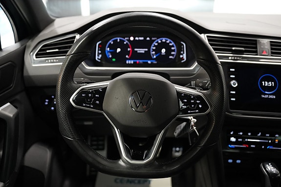 Volkswagen Tiguan 12 of 24