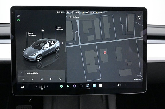 Tesla Model Y 17 of 27