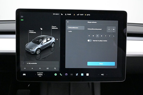 Tesla Model Y 11 of 27