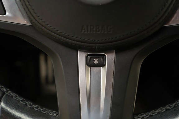 BMW i4 21 of 23