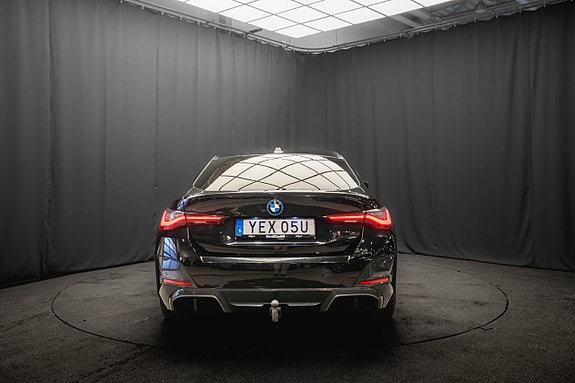 BMW i4 8 of 23