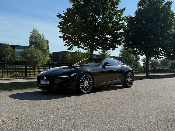 Jaguar F-TYPE 2 of 17