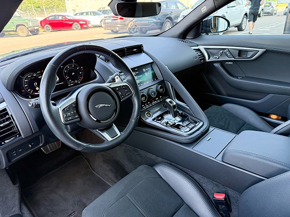 Jaguar F-TYPE 12 of 17