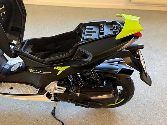 Peugeot Speedfight 4 Sportline Endast 525 mil EN ÄGARE 29 of 30