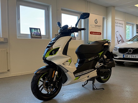 Peugeot Speedfight 4 Sportline Endast 525 mil EN ÄGARE 23 of 30