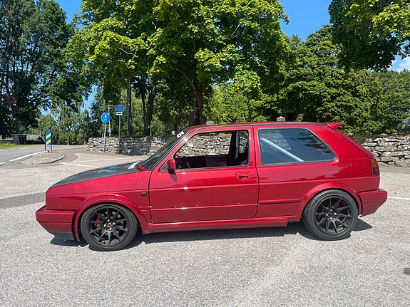 Volkswagen Golf II 2 of 5