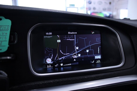 Volvo V40 Cross Country 24 of 30