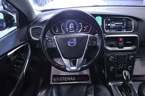 Volvo V40 Cross Country 16 of 30