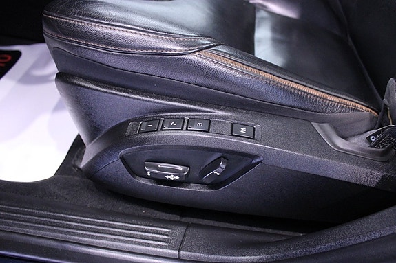 Volvo V40 Cross Country 13 of 30