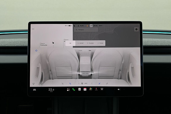 Tesla Model 3 20 of 25
