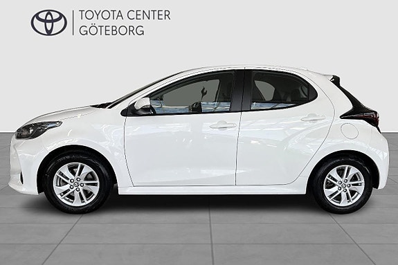Toyota Yaris 5 of 13
