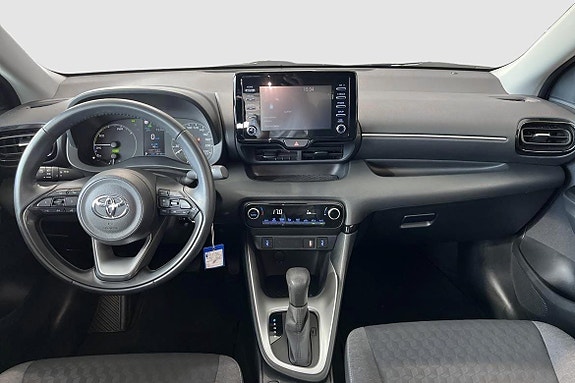 Toyota Yaris 11 of 13