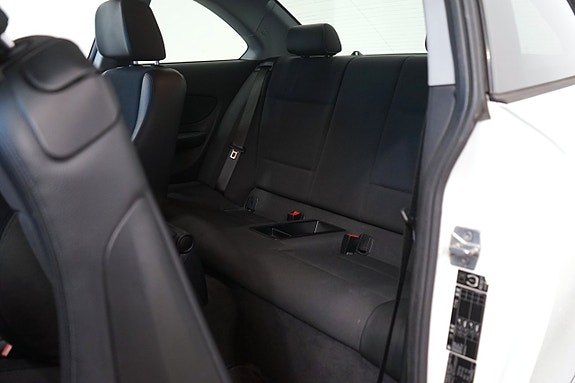 BMW 120i 7 of 9