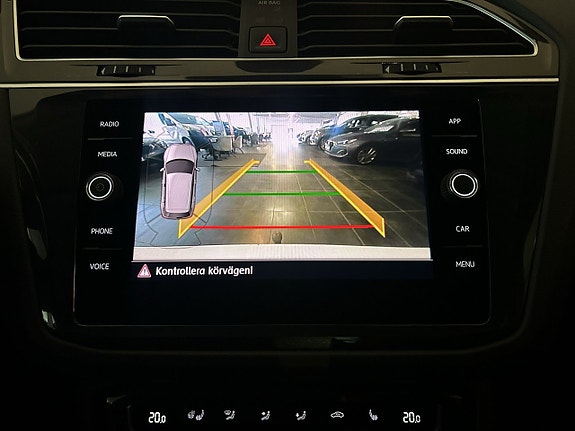 Volkswagen Tiguan 15 of 20