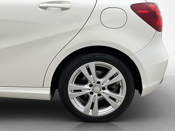 Mercedes-Benz A180 28 of 28