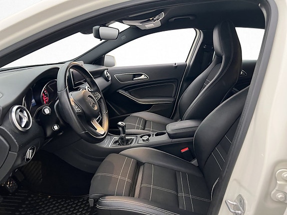 Mercedes-Benz A180 10 of 28