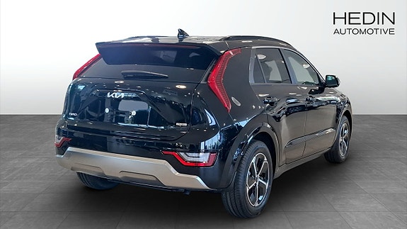 Kia Niro 2 of 9