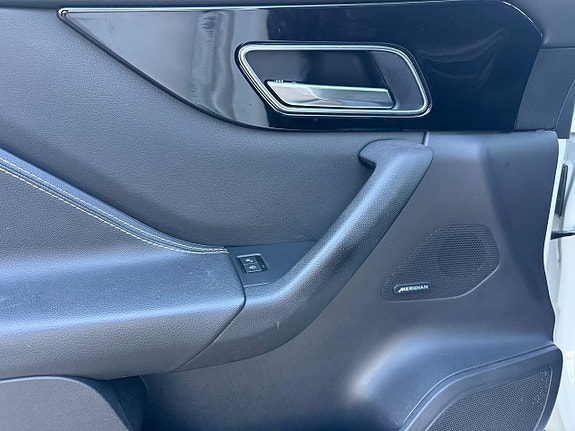 Jaguar F-PACE 9 of 10