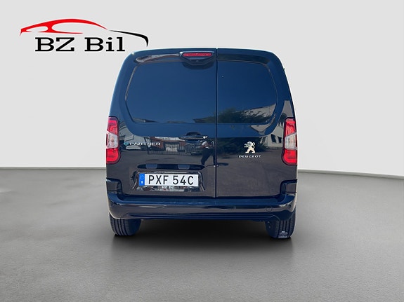 Peugeot e-Partner 4 of 5