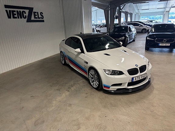 BMW M3 2 of 5