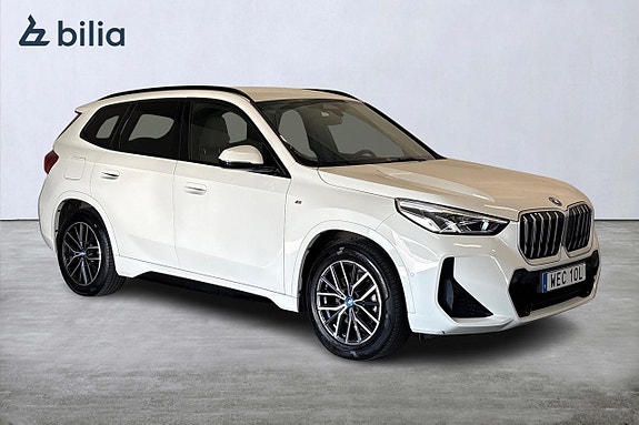 BMW X1 3 of 5