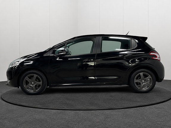 Peugeot 208 6 of 25