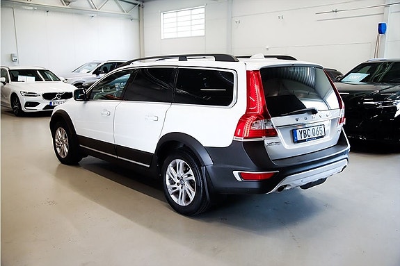 Volvo XC70 4 of 5