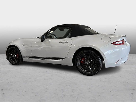 Mazda MX-5 2 of 5