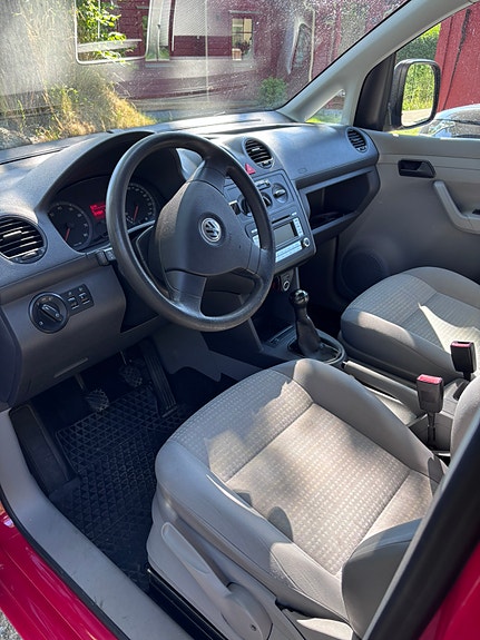 Volkswagen Caddy 6 of 13