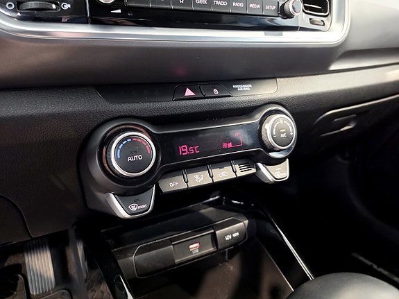 Kia Stonic 9 of 24