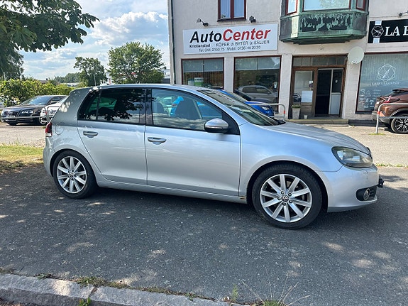 Volkswagen Golf VI 2 of 11