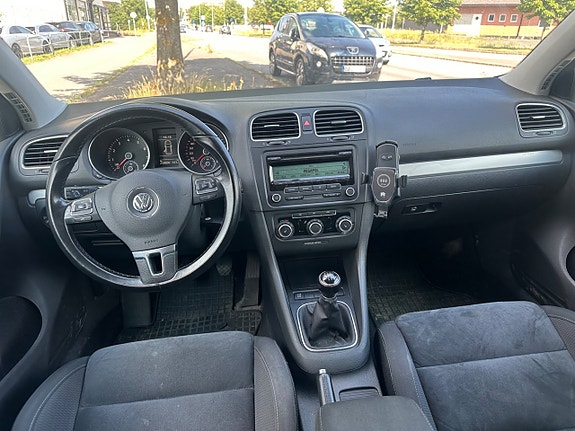 Volkswagen Golf VI 10 of 11