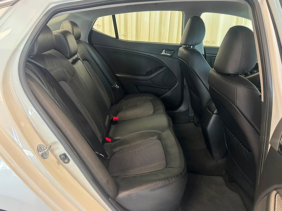 Kia Optima 25 of 25