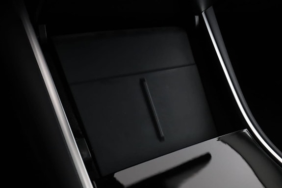 Tesla Model 3 29 of 30