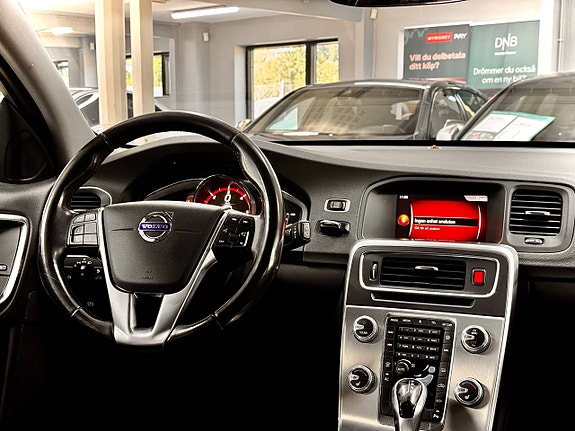Volvo V60 Cross Country 9 of 20