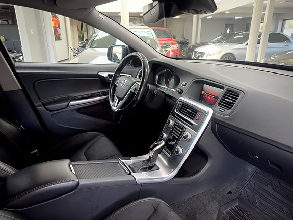Volvo V60 Cross Country 12 of 20