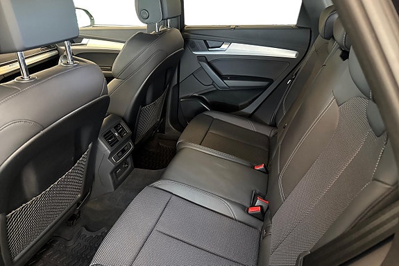 Audi Q5 11 of 19