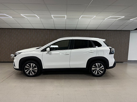 Suzuki S-Cross 3 of 5