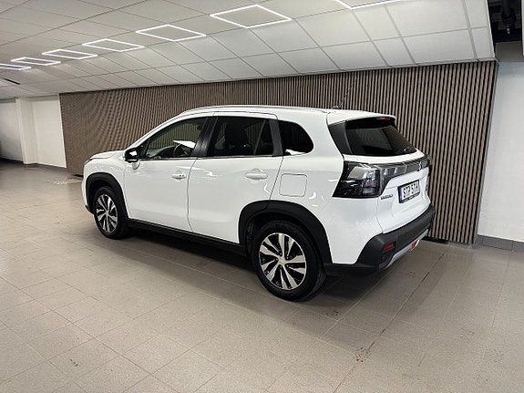 Suzuki S-Cross 4 of 5